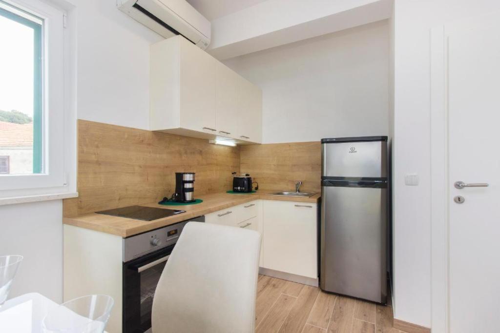 Appartamento Riva 2 Krapanj Esterno foto