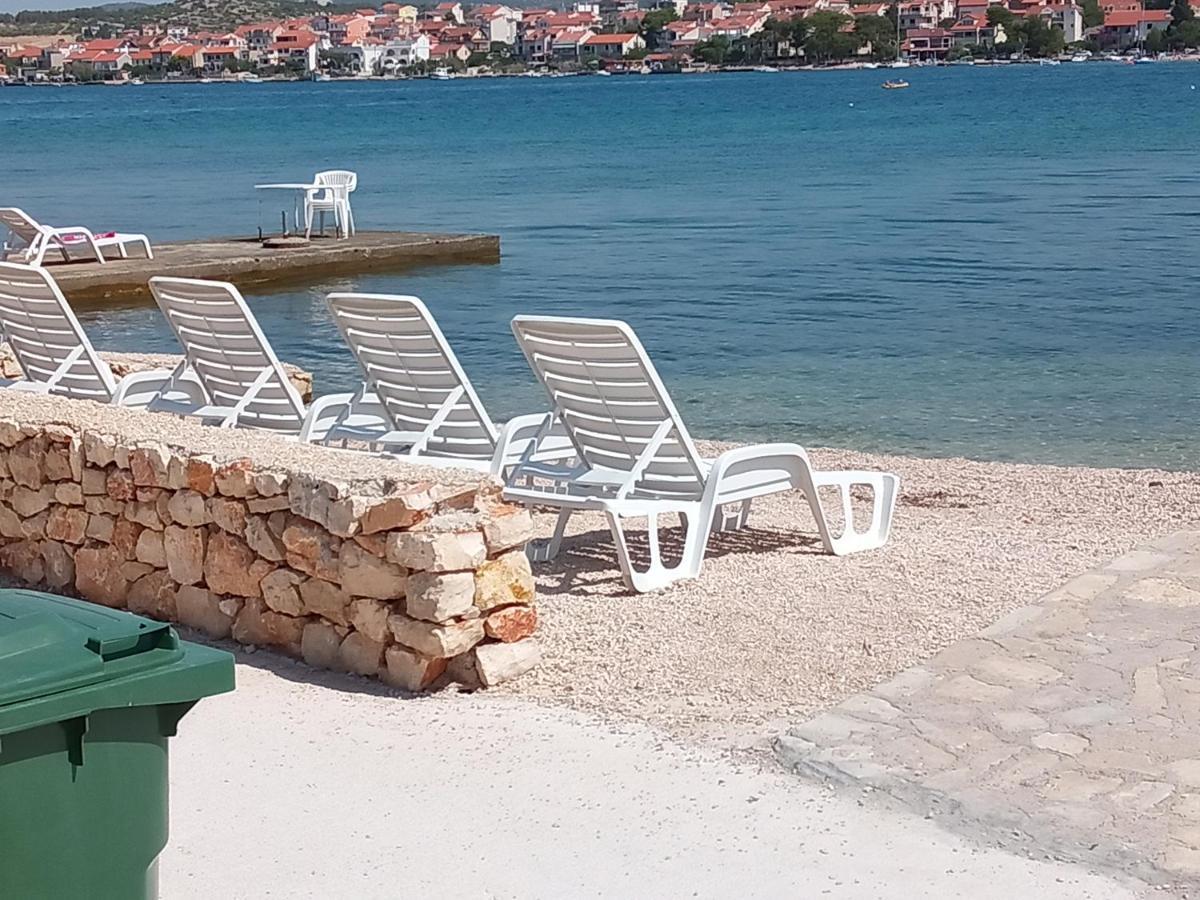 Appartamento Riva 2 Krapanj Esterno foto